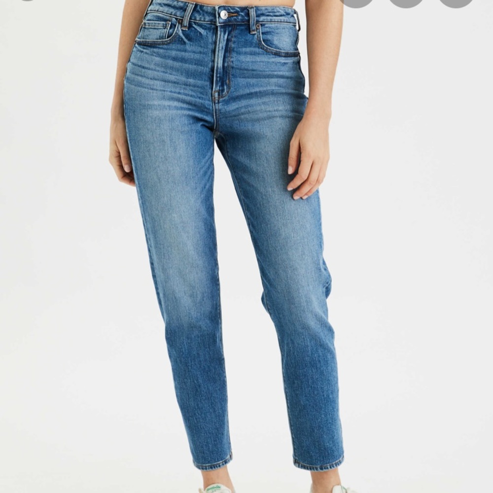 American Eagle Mom Jeans
